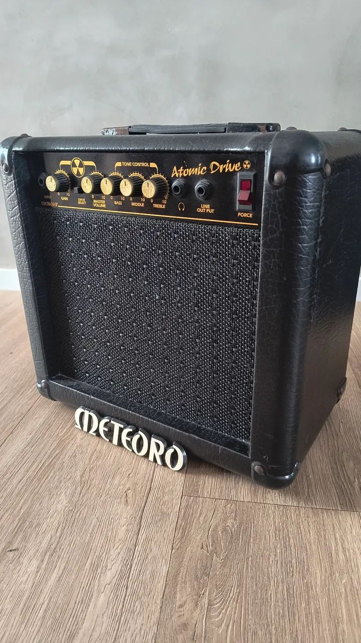 Caixa de guitarra Meteoro