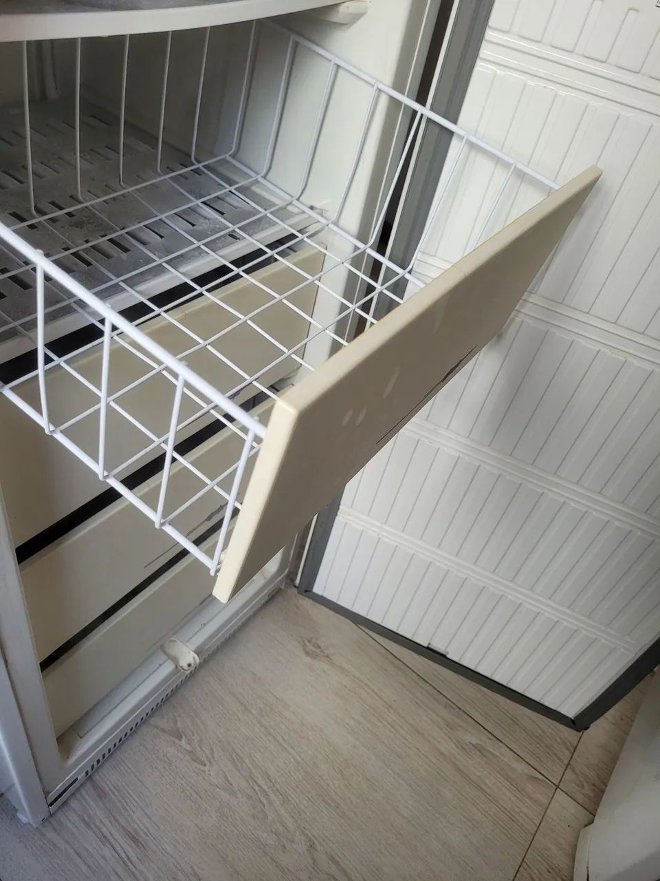 Freezer vertical 172 litros - Foto 3