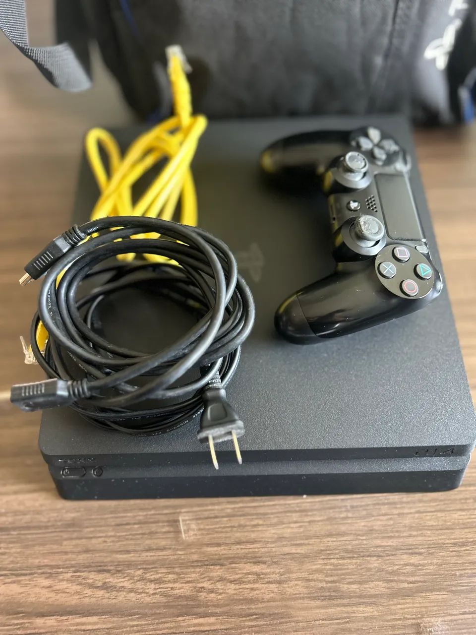 Ps4 slim 1Tera - Foto 3