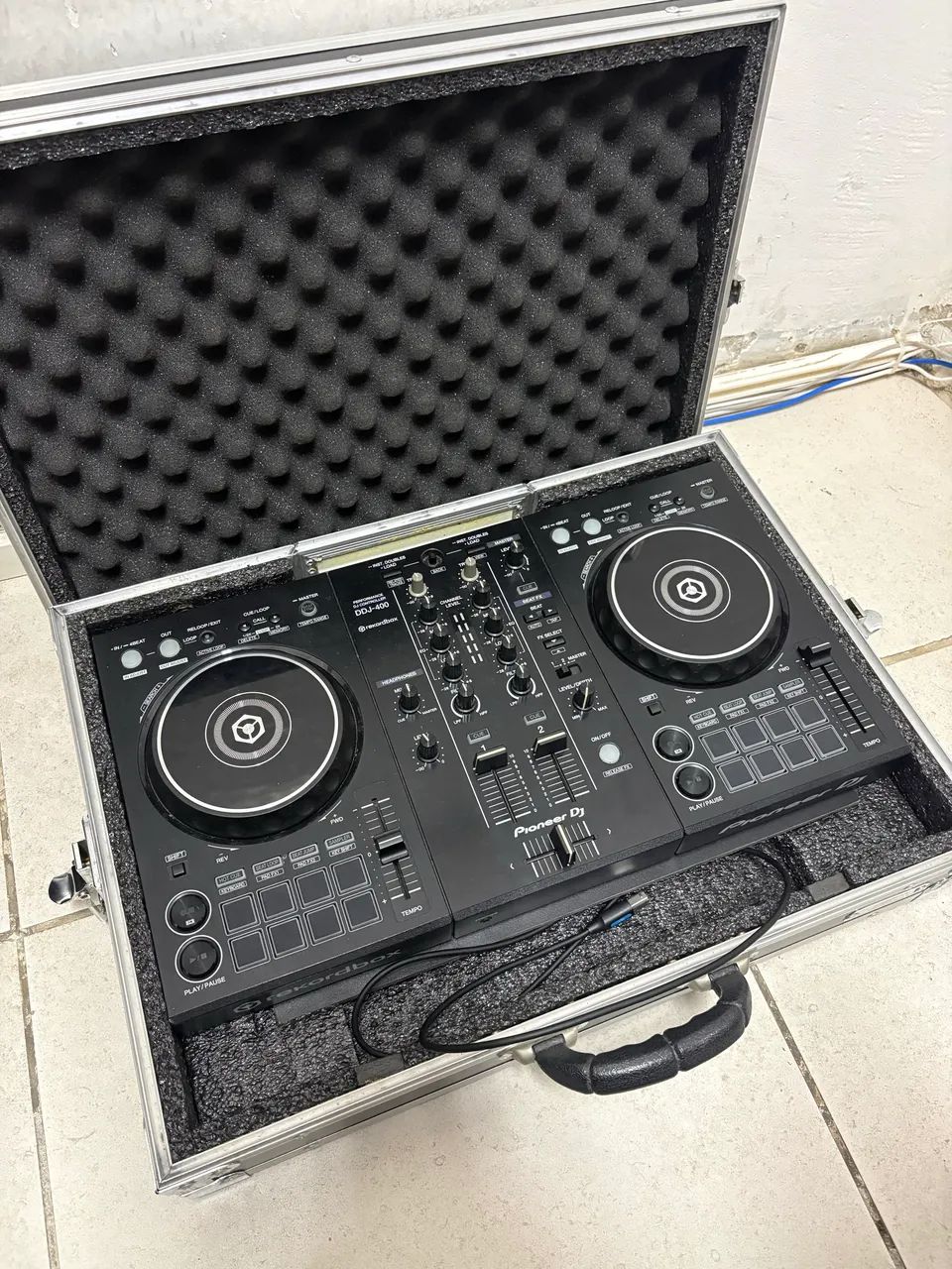 MESA DE DJ CONTROLADORA (PIONEER DJ DDJ400) C/CASE E CABO - Foto 5
