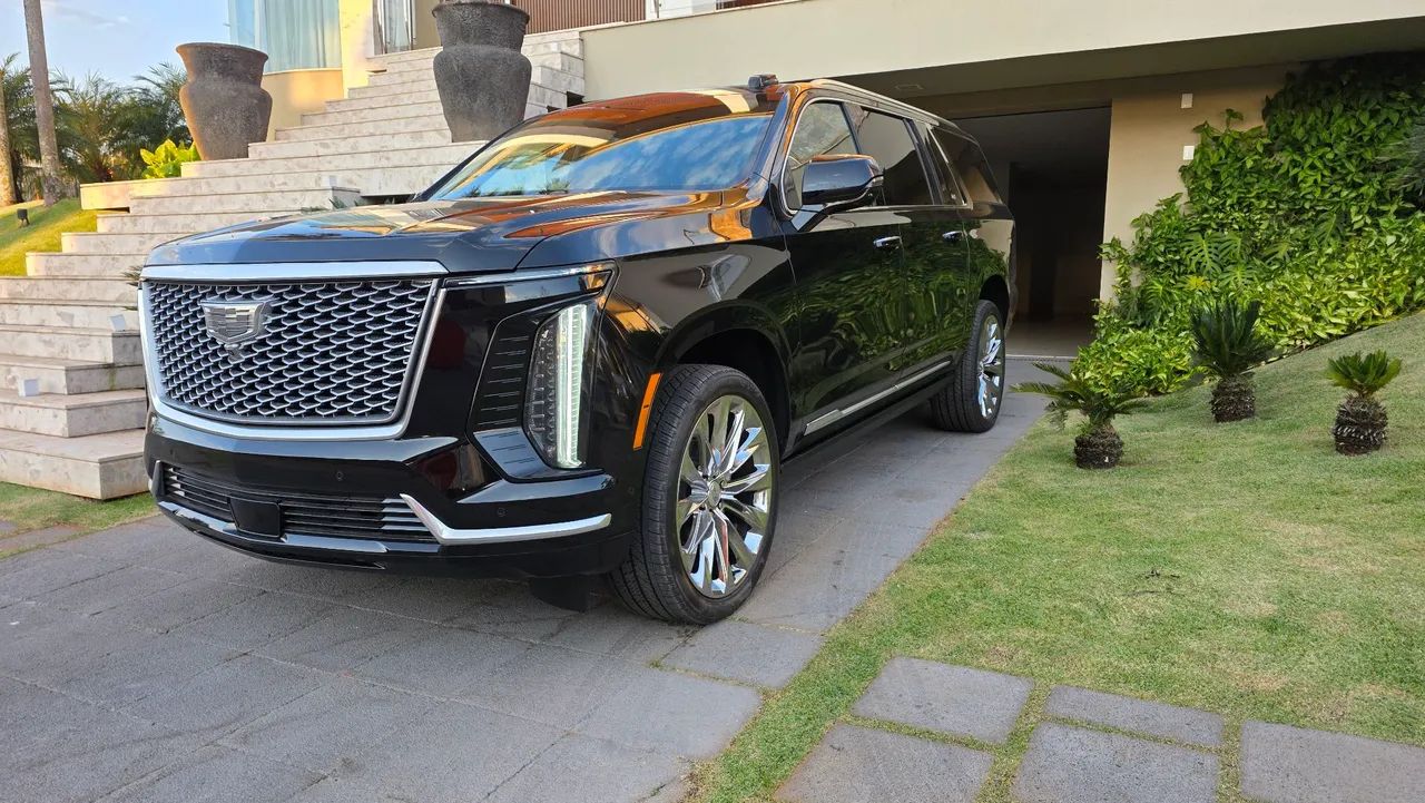 Cadillac Escalade ESV 2026