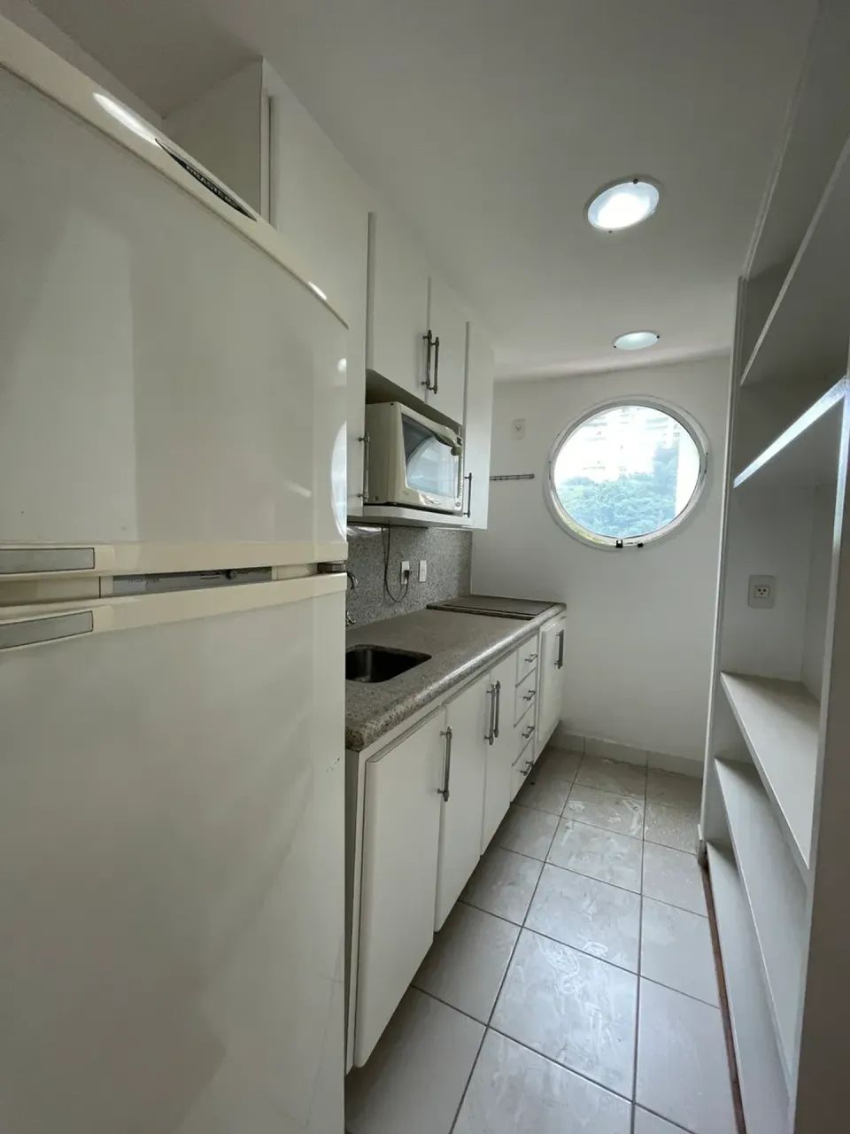 APARTAMENTO MOBILIADO PARA LOCAÇÃO NO CENTRO DE ALPHAVILLE - Foto 5