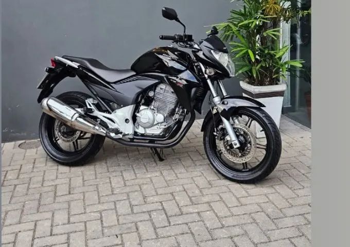 Vende - se CB300r