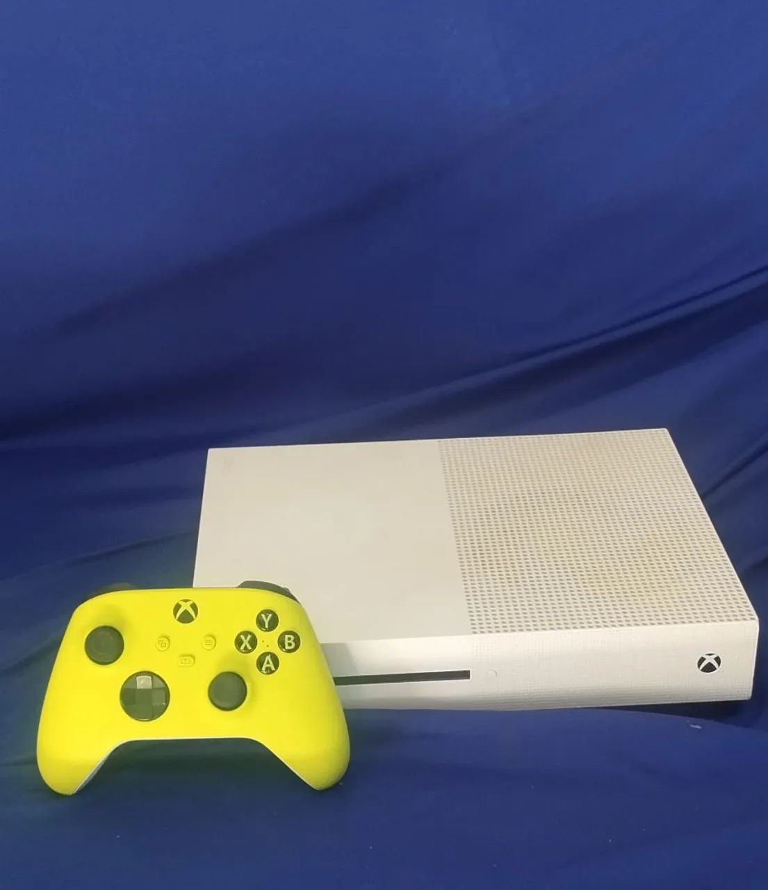 Xbox one s com 500 GB vendo