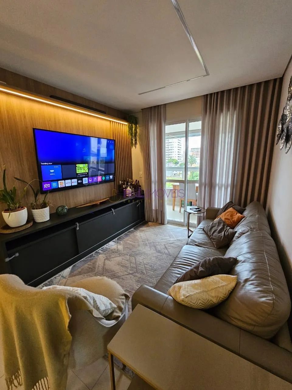 Apartamento 2 Dormitórios (1 Suíte) | 2 Vagas | Mobiliado
