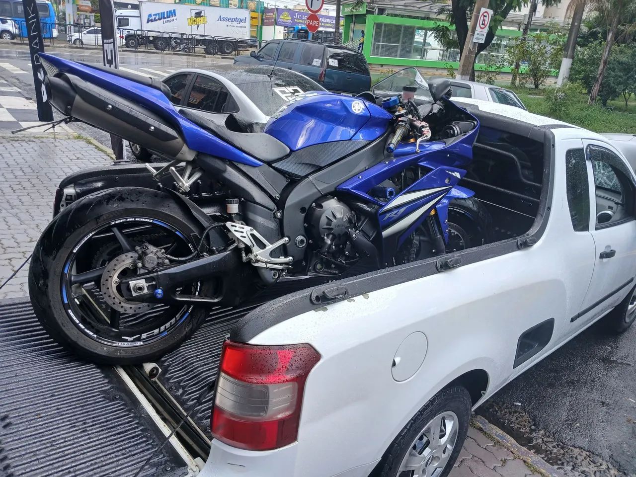 Socorro de motos e pequeno fretes
