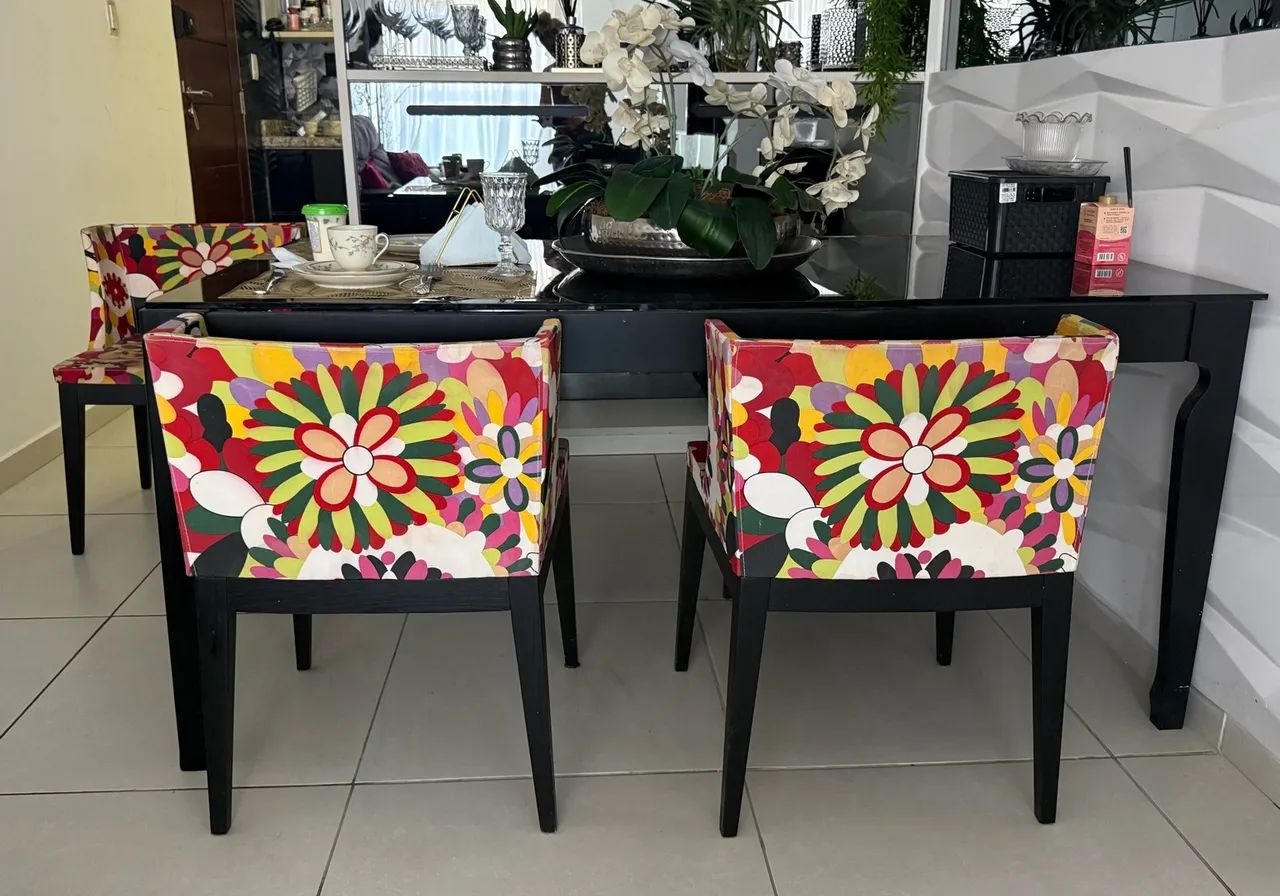 4 cadeiras estilo poltrona coloridas  - Foto 3