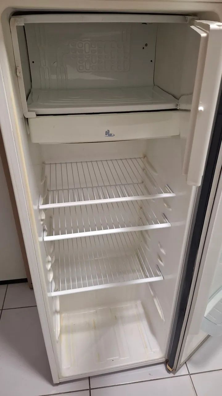 Geladeira Electrolux Envelopada - Foto 5