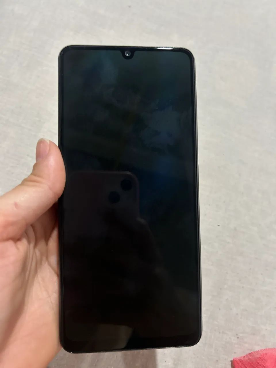 Vende se celular a 32