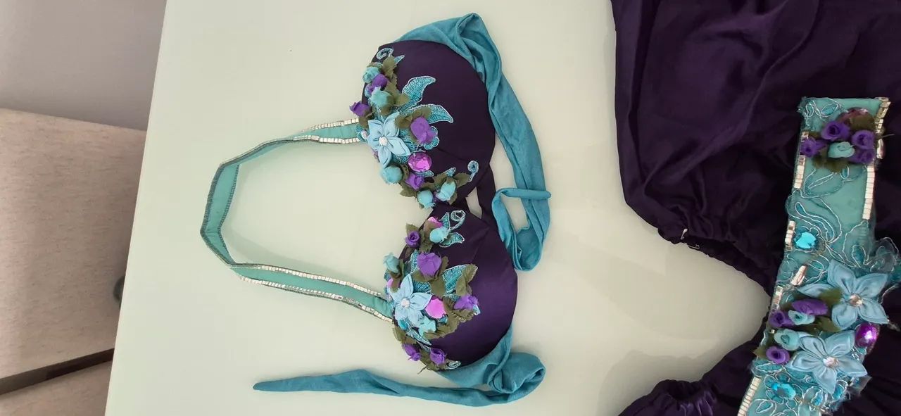 Figurino Dança do Ventre Roxo e azul