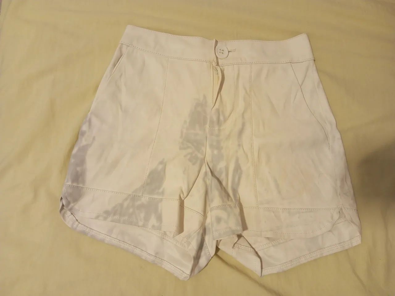 Short feminino [USADO]