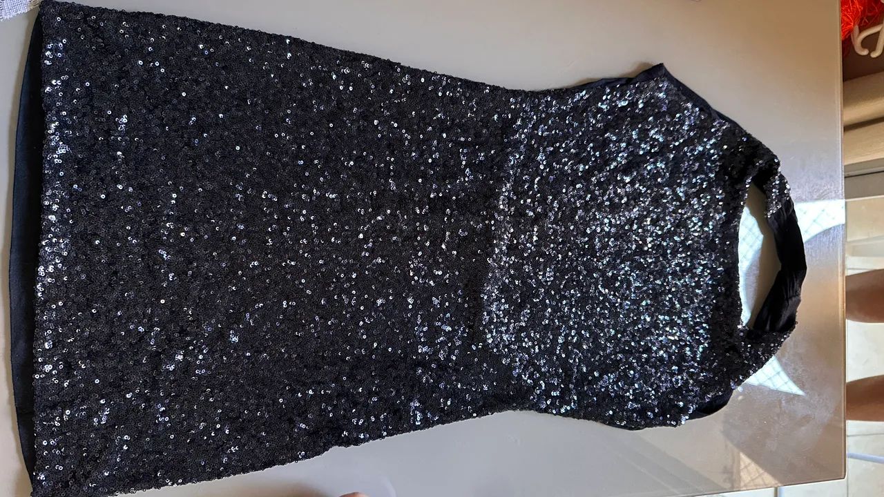 Vendo peças de roupas femininas.