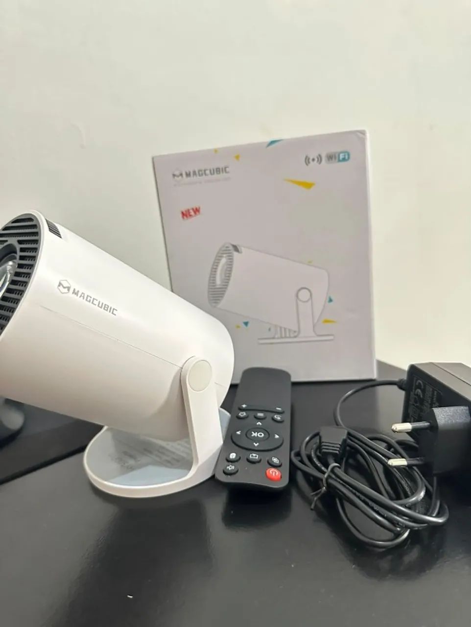 Projetor HY300 PRO Magcubic Smart Wi-Fi + Bluetooth