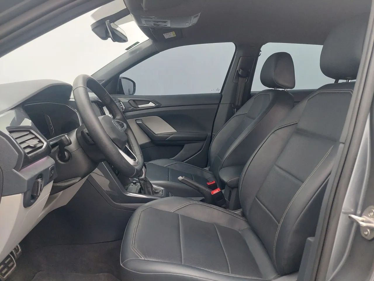 Volkswagen T-Cross Highline 1.4 TSI Flex 16V 5P AUT, foto 16 de 18