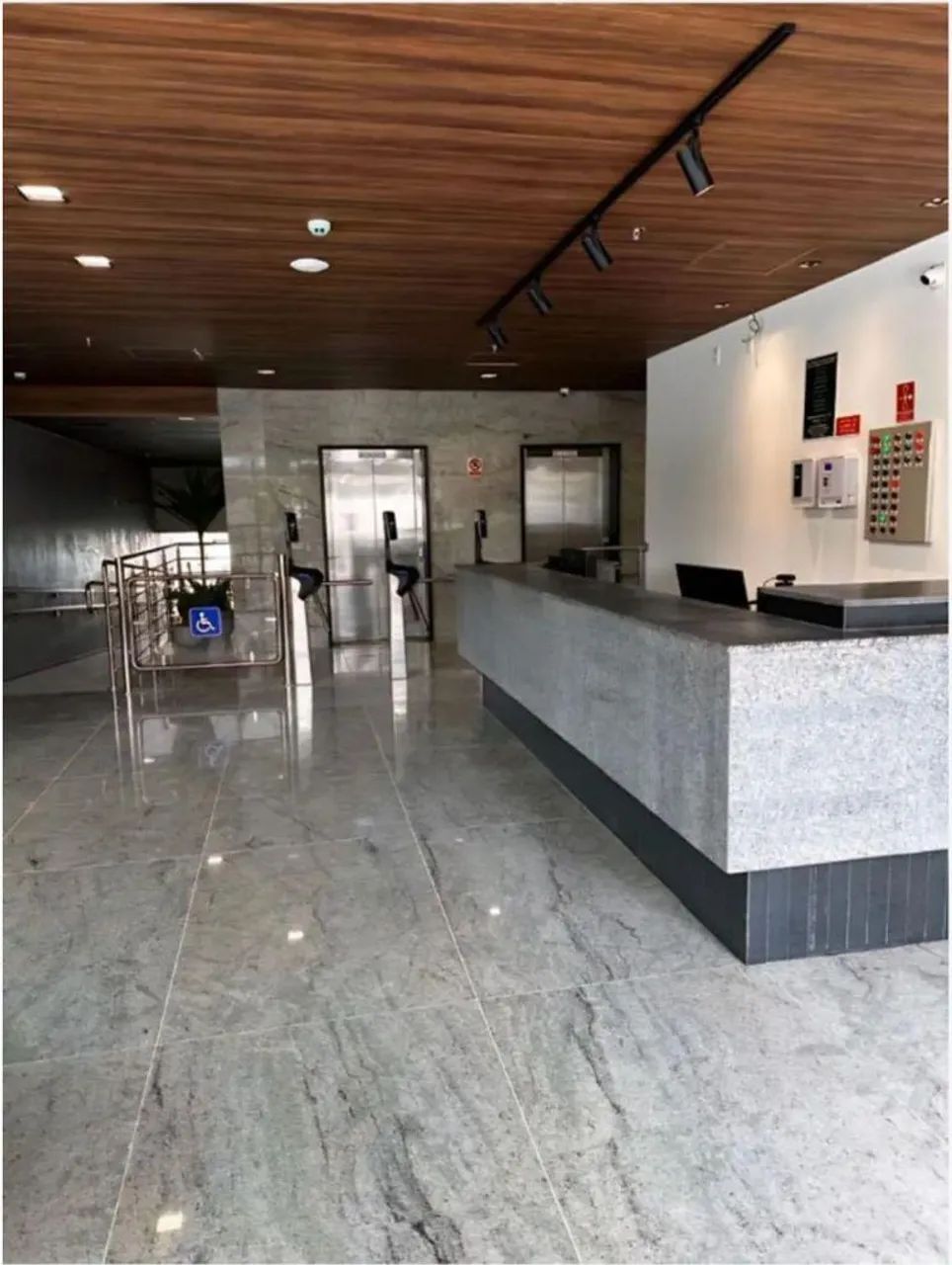 VENDA DE SALA COMERCIAL NA GRUTA DE LOURDES - Foto 4