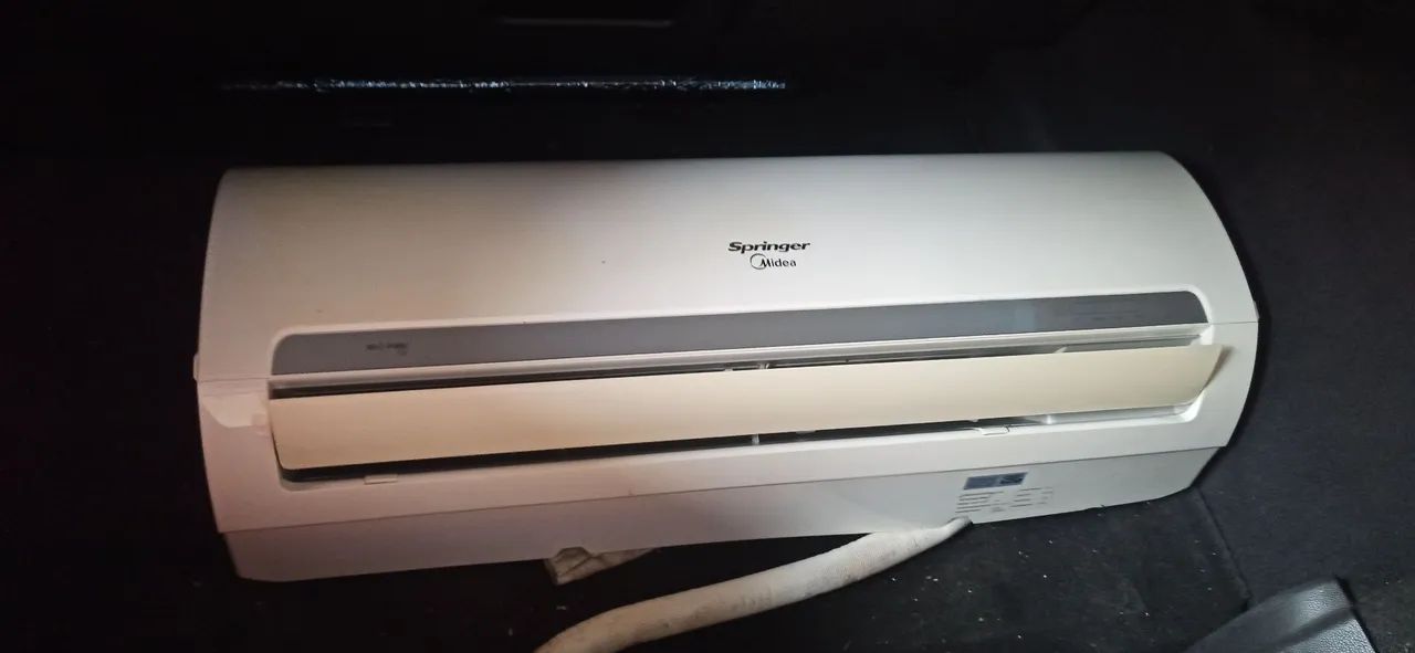 Split Midea 12000 