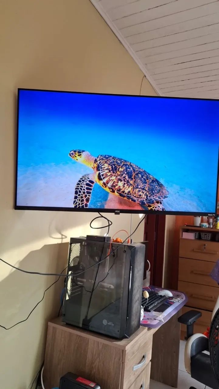 AOC ROKU SMART TV