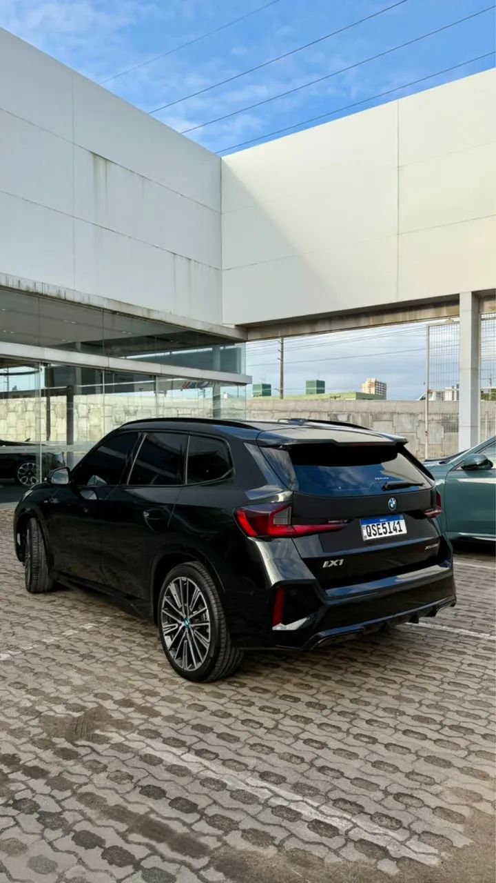 BMW IX1 Xdrive 30 M Sport (elétrico) 2025
