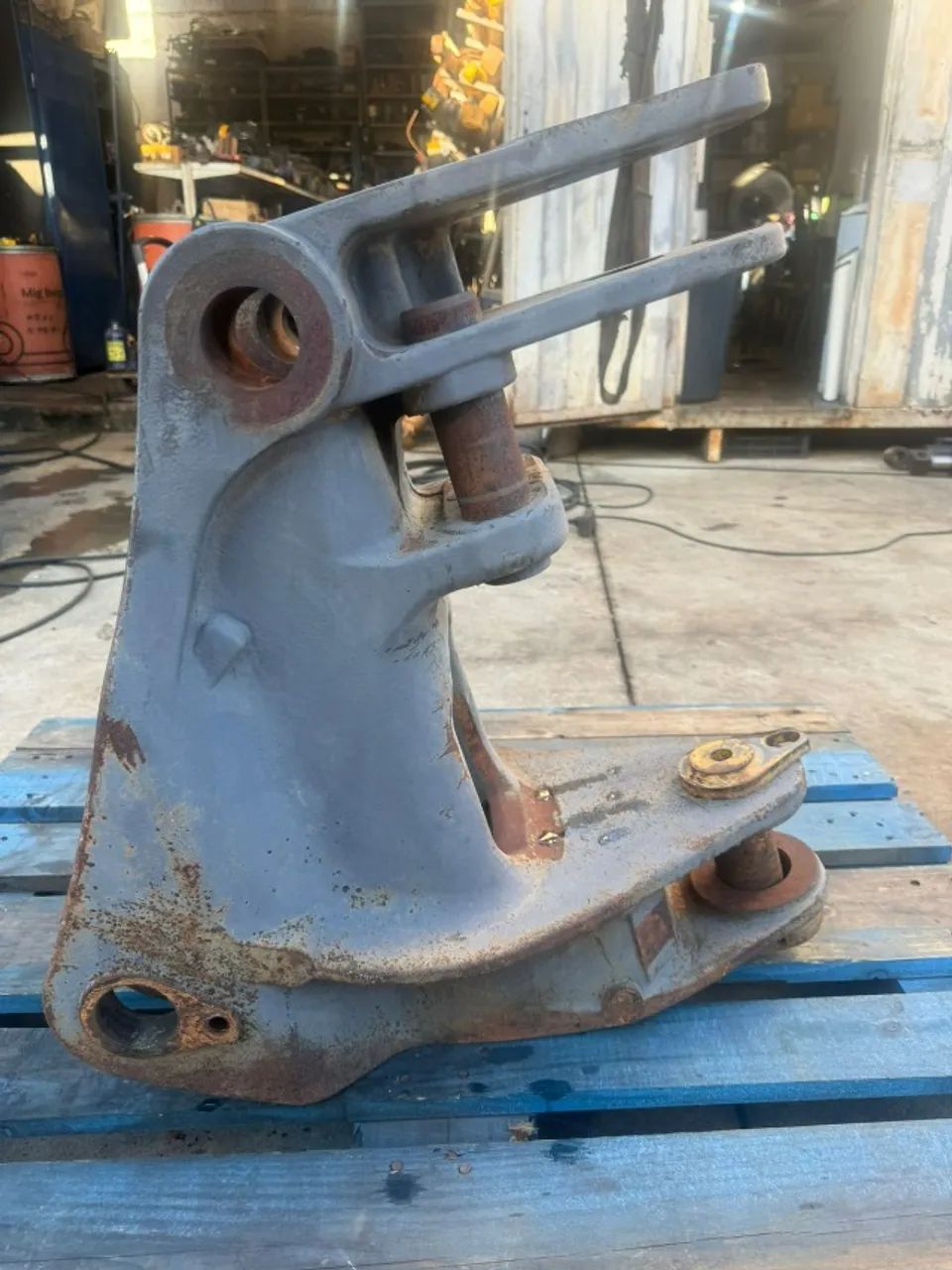 Cara de cavalo retroescavadeira Volvo BL60B/70B p/n  VOE 15645739