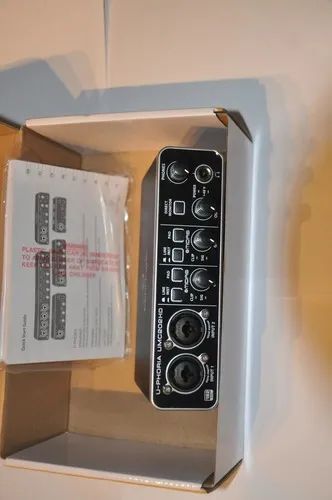 Interface Áudio Behringer U-phoria Umc202 Hd Preta - Foto 2