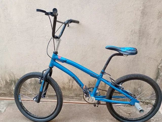 Bicicleta Houston aro 20 estilo BMX