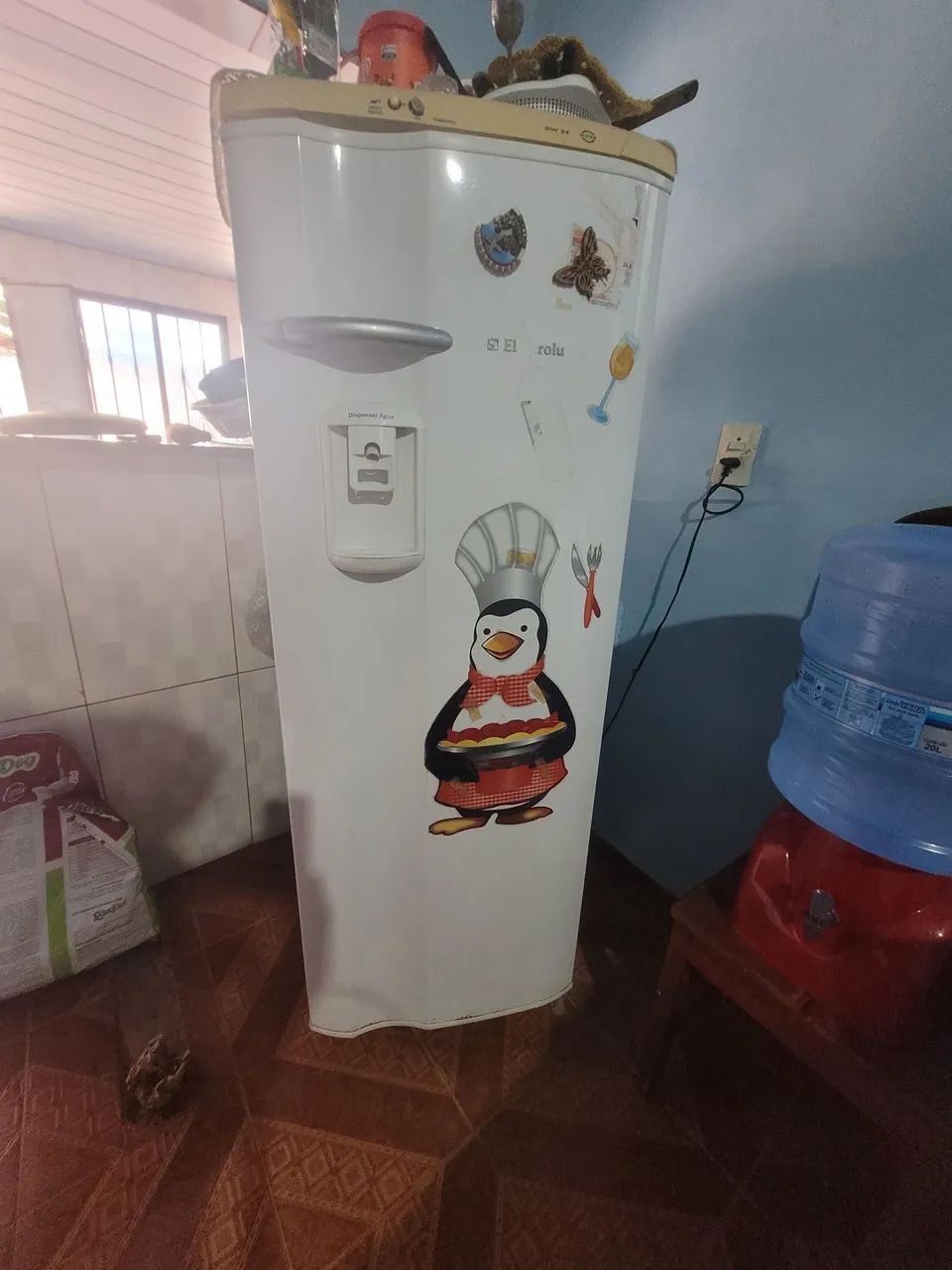 Vendo geladeira 