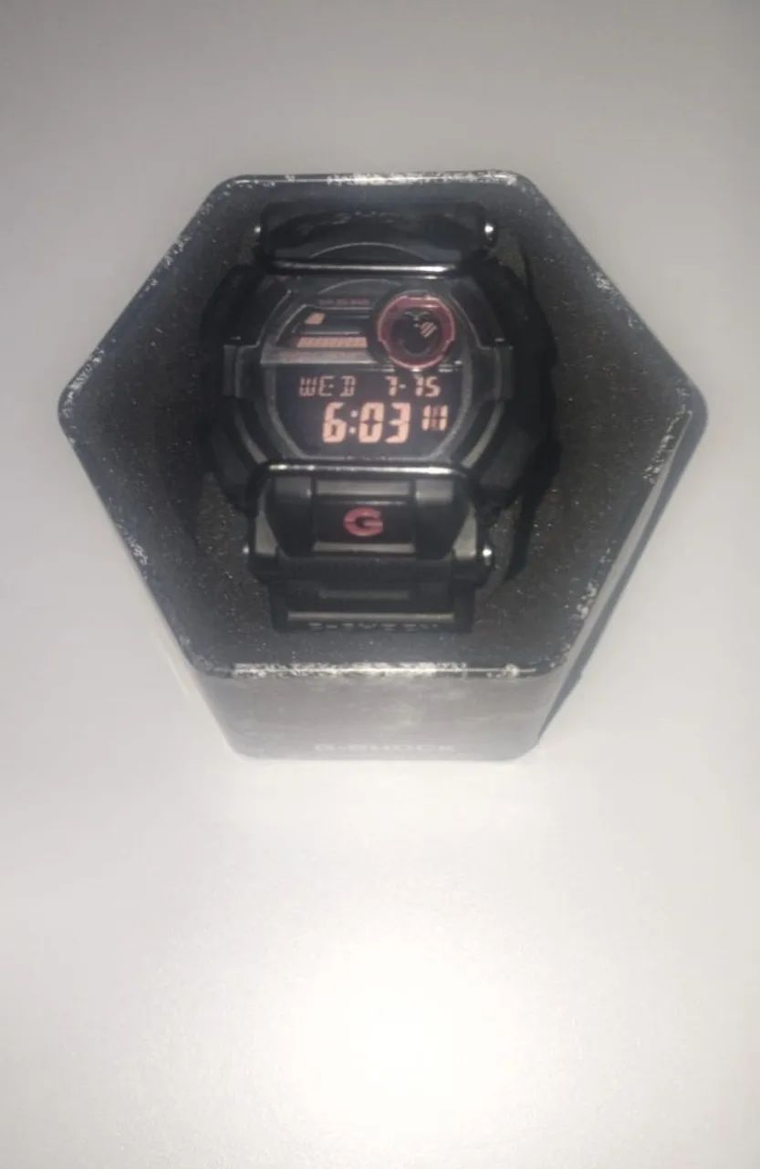 G-shock Men's grey sport watch