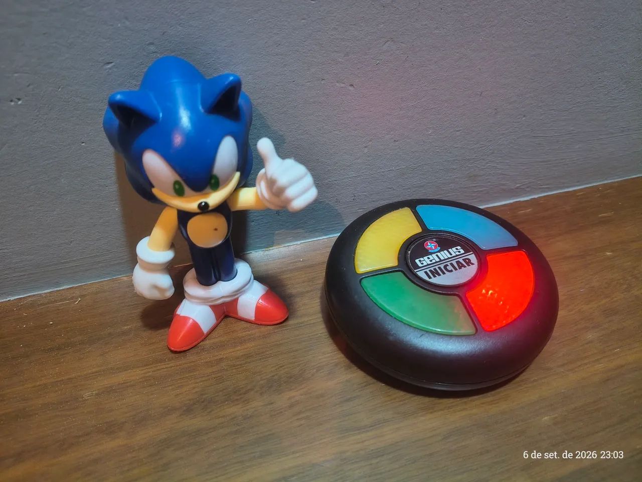 Sonic e Genius mini