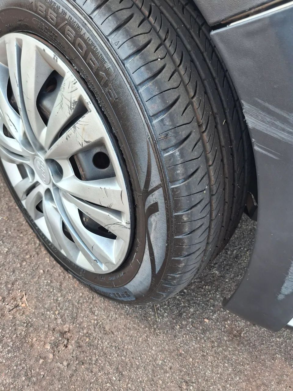 Volkswagen Saveiro 1.6 MI Total Flex 8V CE 2012 - Foto 3