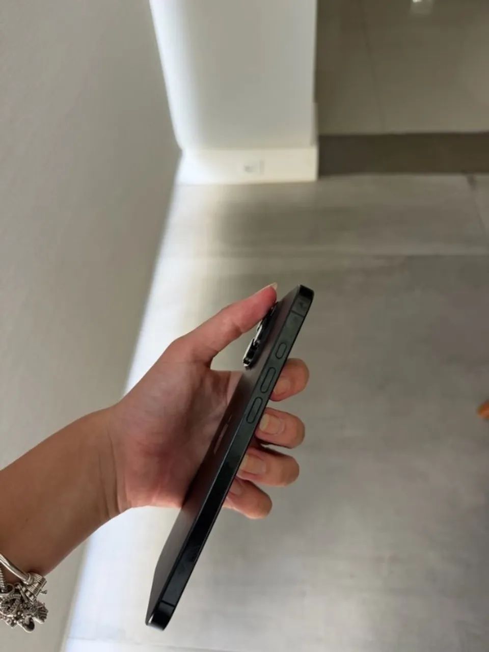 iPhone 16 Pro Max - Foto 4
