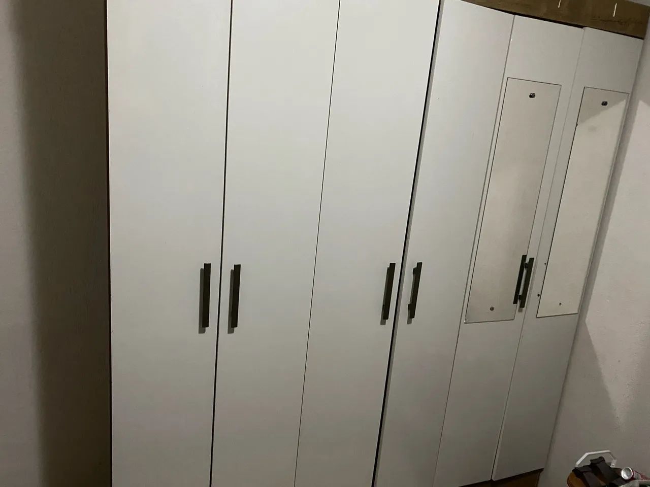 Guarda roupa 6 portas