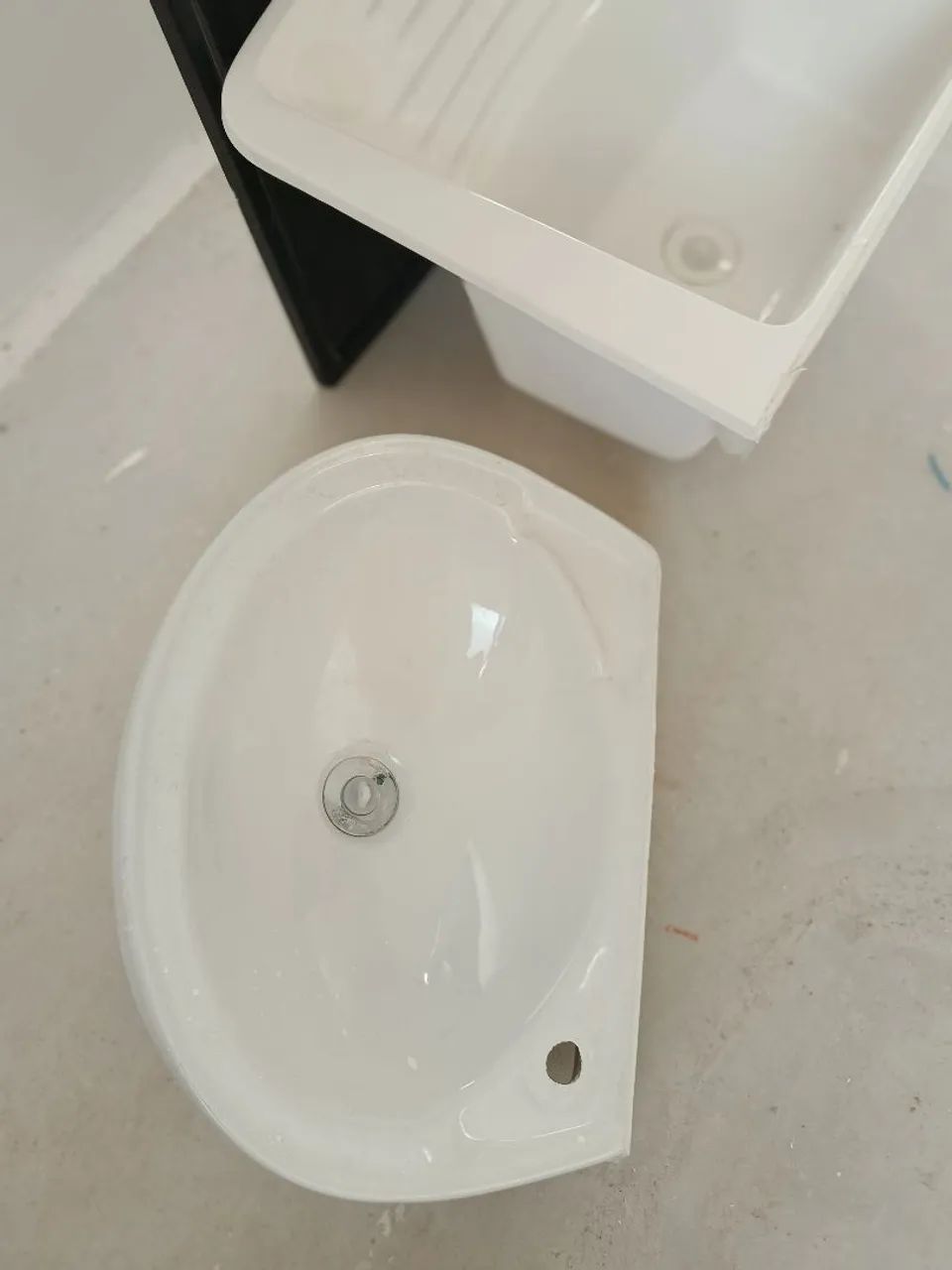 Kit lavabo, pia e tanque.