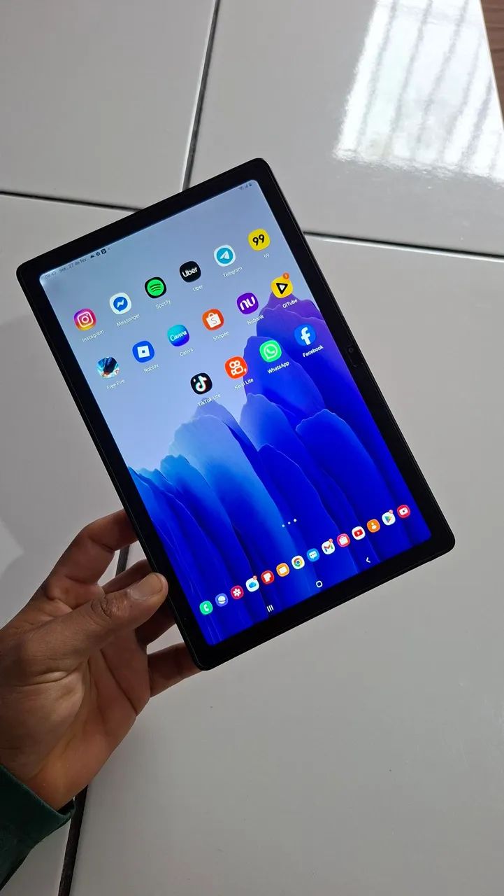 Tab A7 Tablet Samsung 10 pole 64Gbs Chip4G Faz Ligacao (Manchinha no Cantinho da tela)