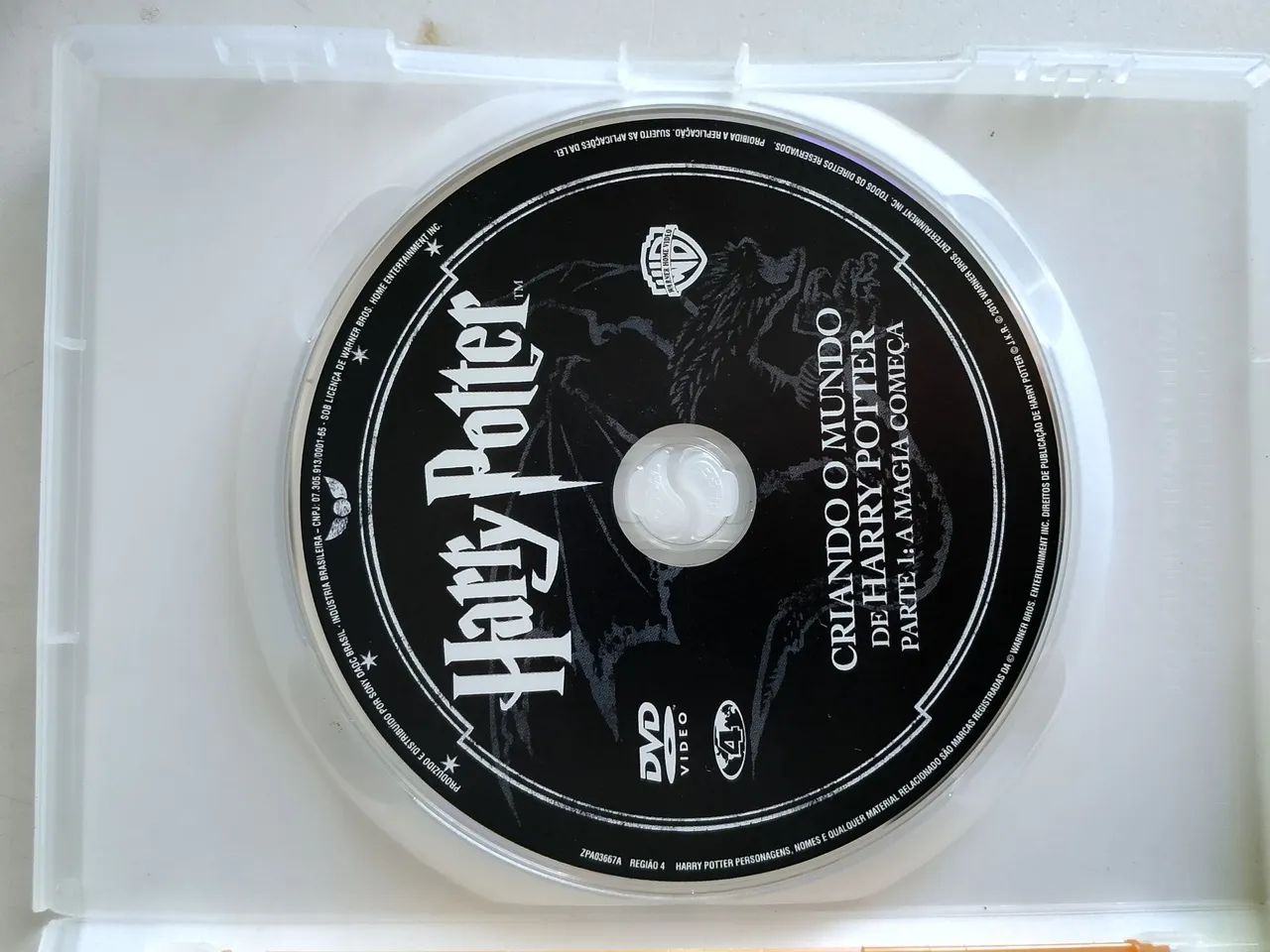 Dvd duplo Harry Potter e a Pedra Filosofal com conteúdo extra - Foto 4