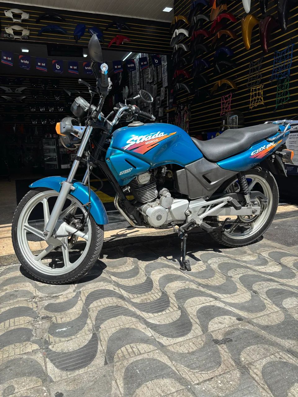 CBX Strada 200 - Foto 3