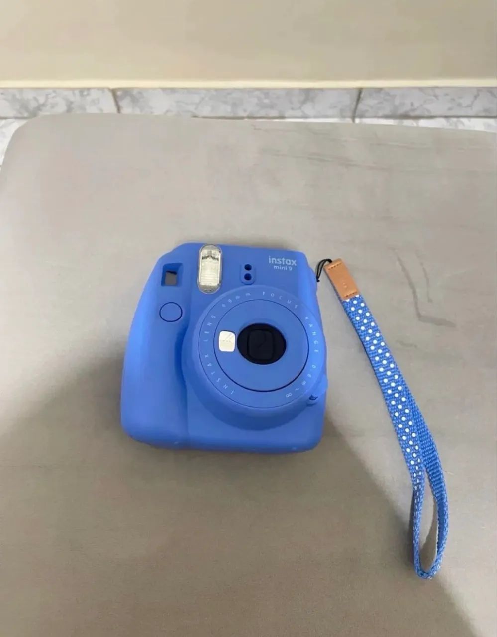 Câmera instax 9