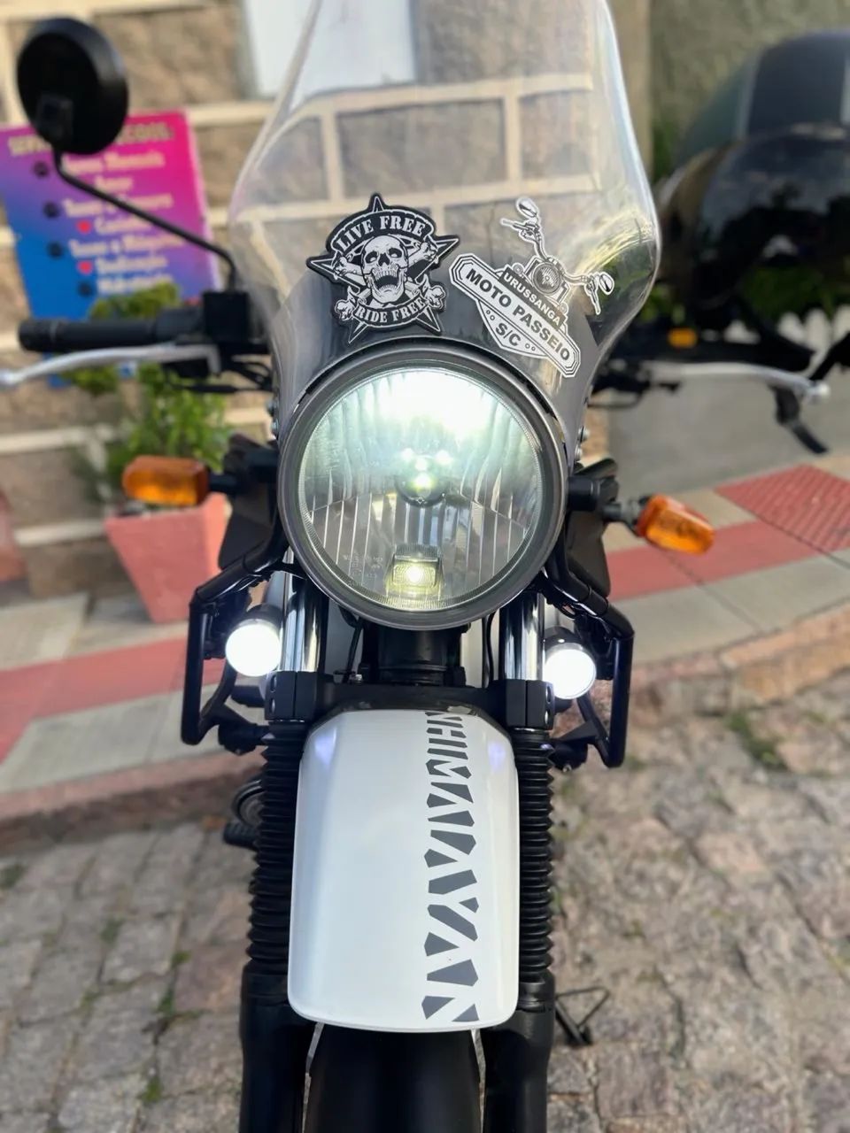 Royal Enfield Himalayan 411 - Foto 5