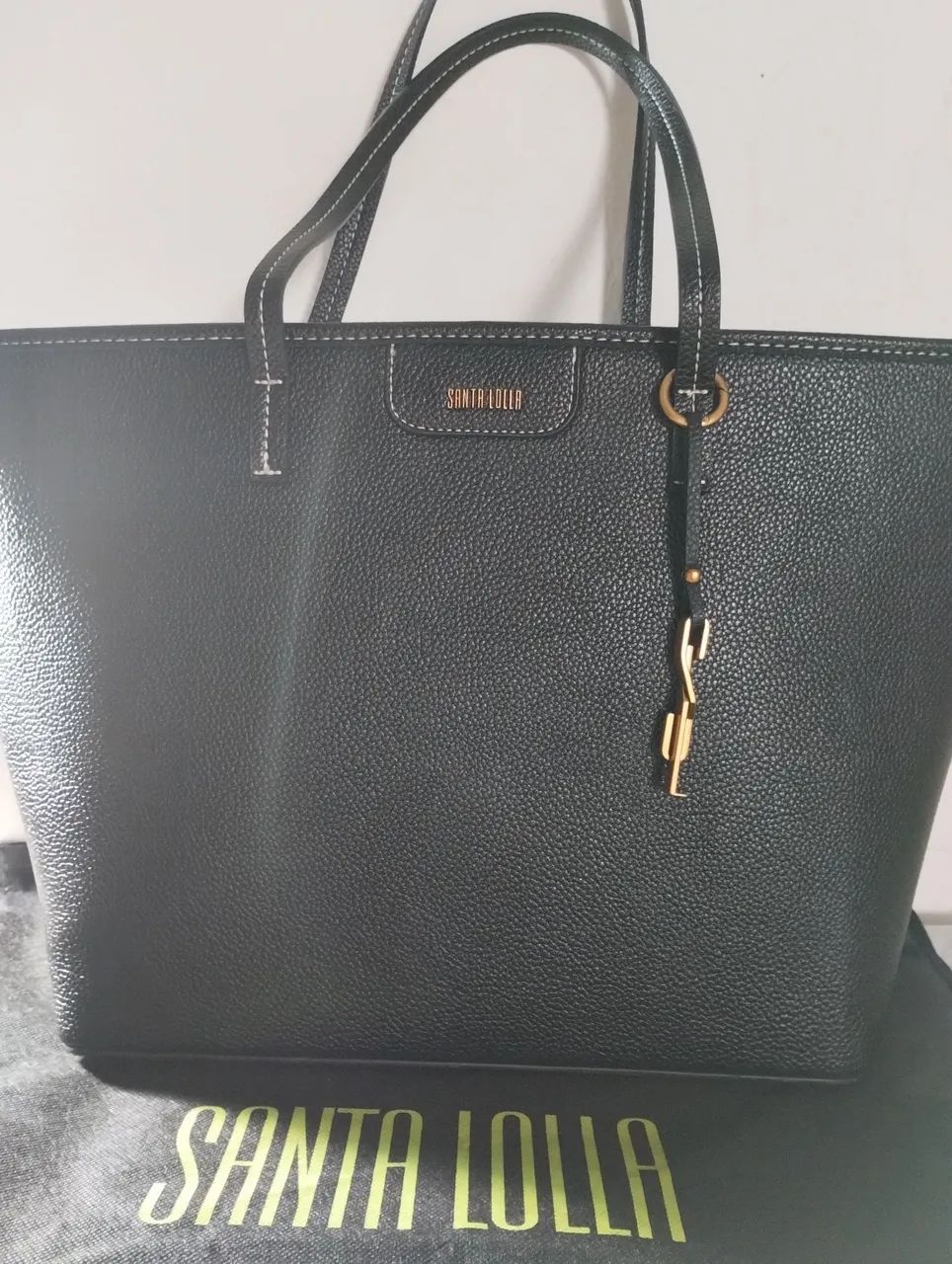 Bolsa santa lolla preta.