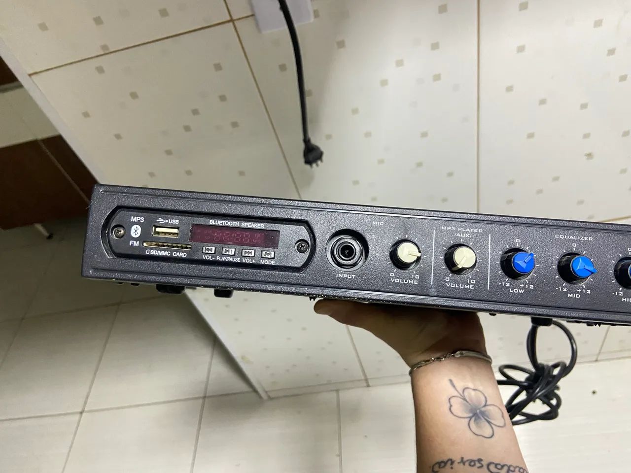 Amplificador de som Oneal