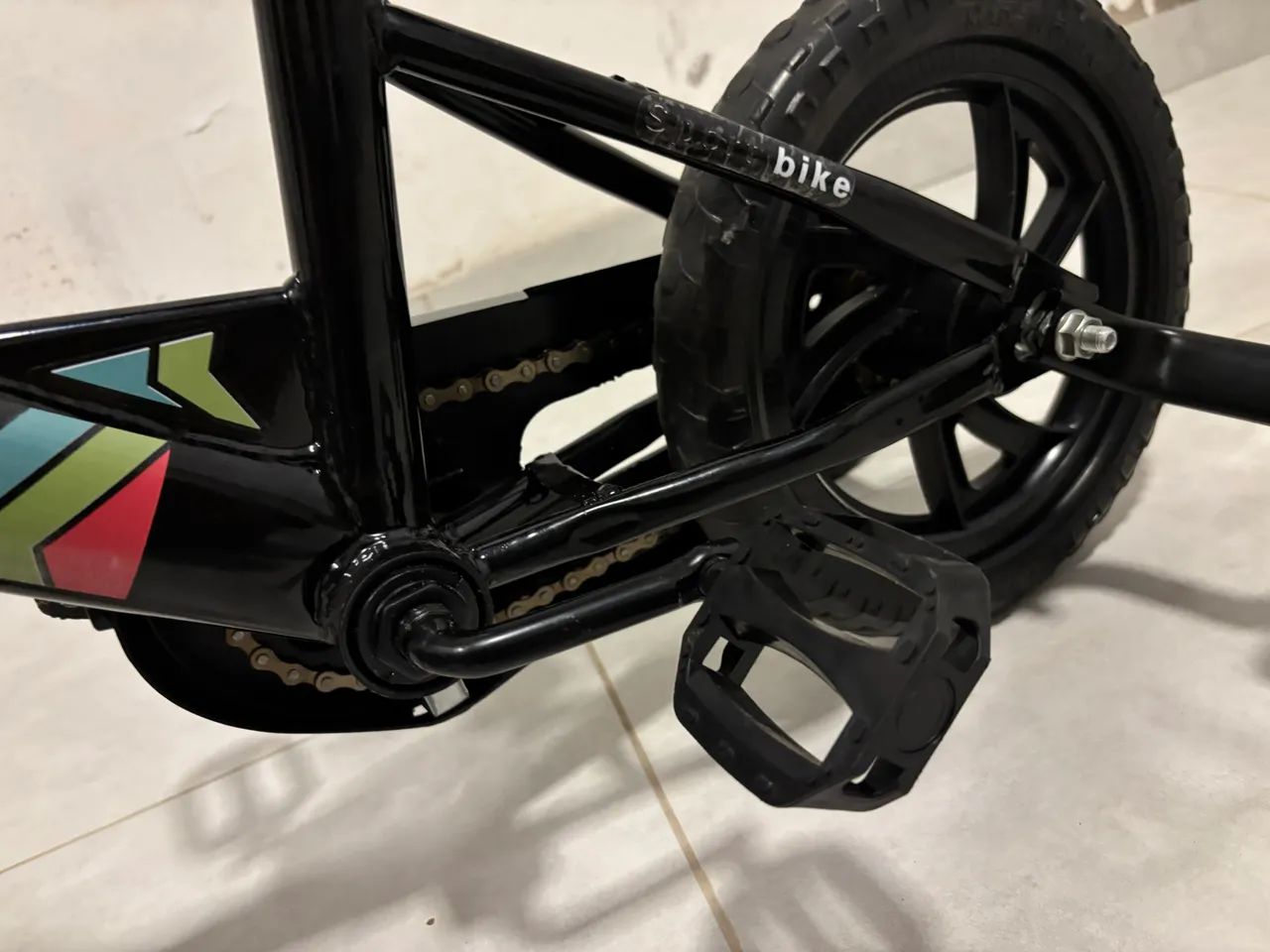 Vende-se bicicleta aro 12 - Foto 3