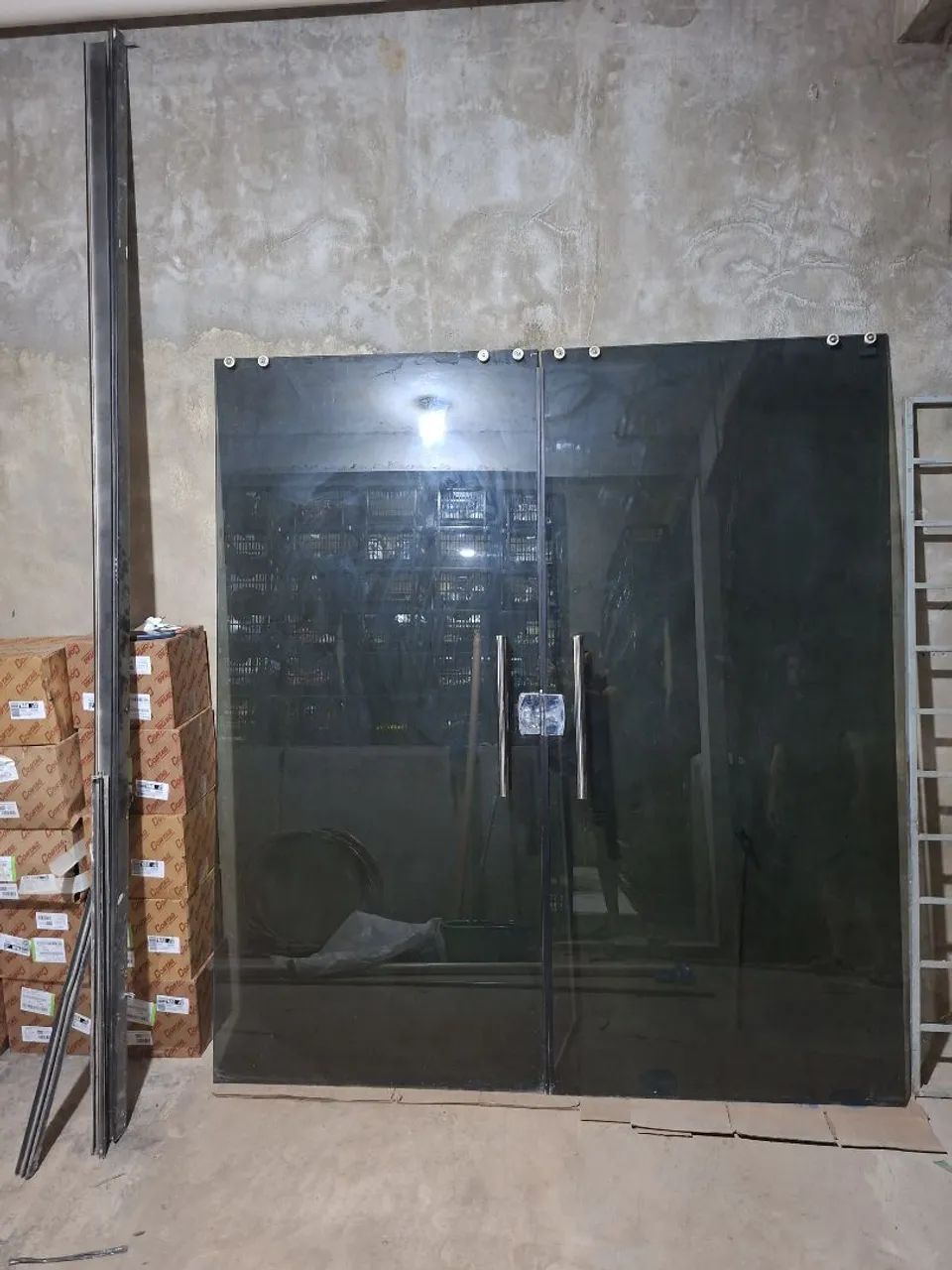 Vende está porta de vidro - Foto 2