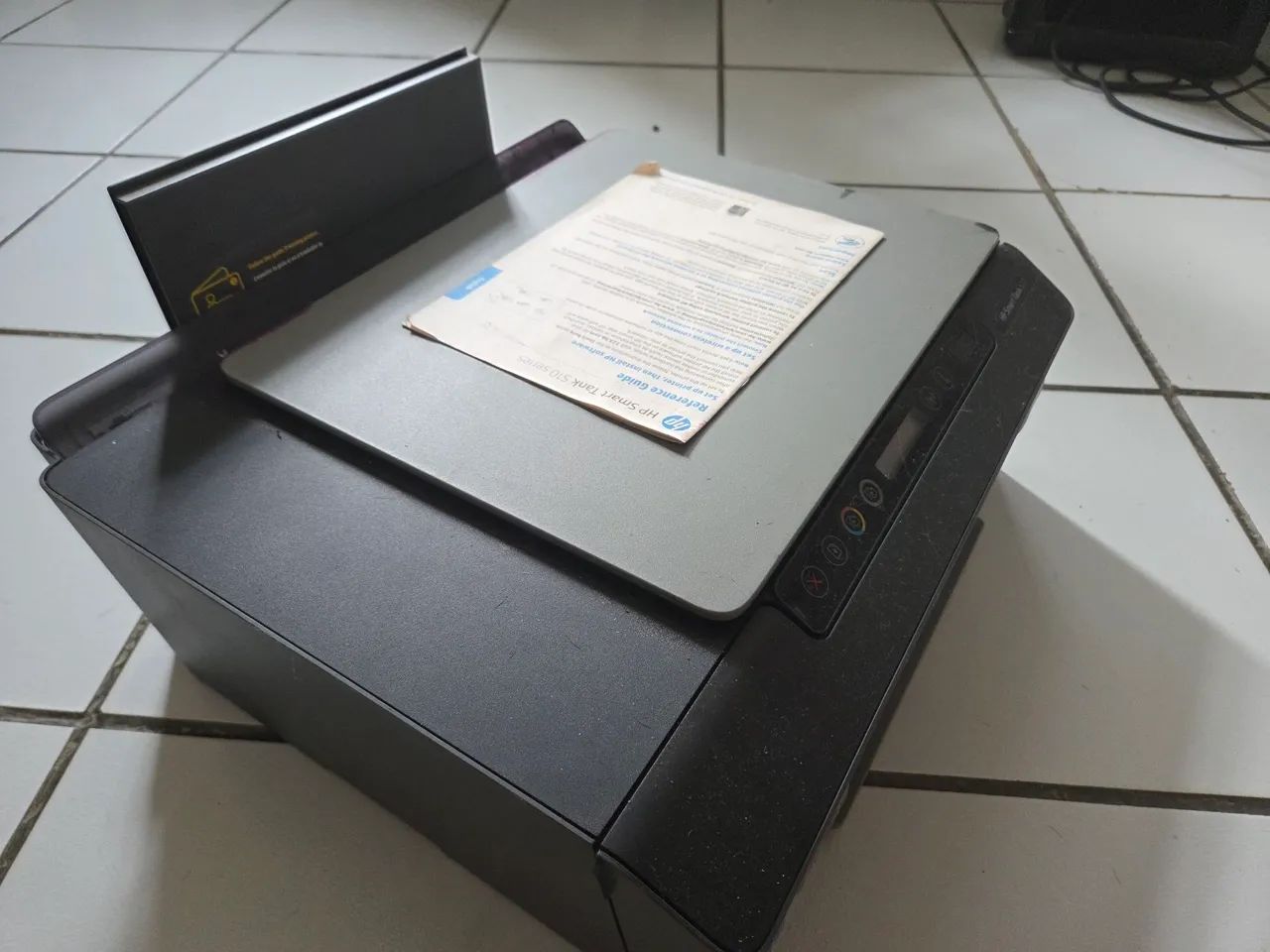 Impressora com vazamento de tinta