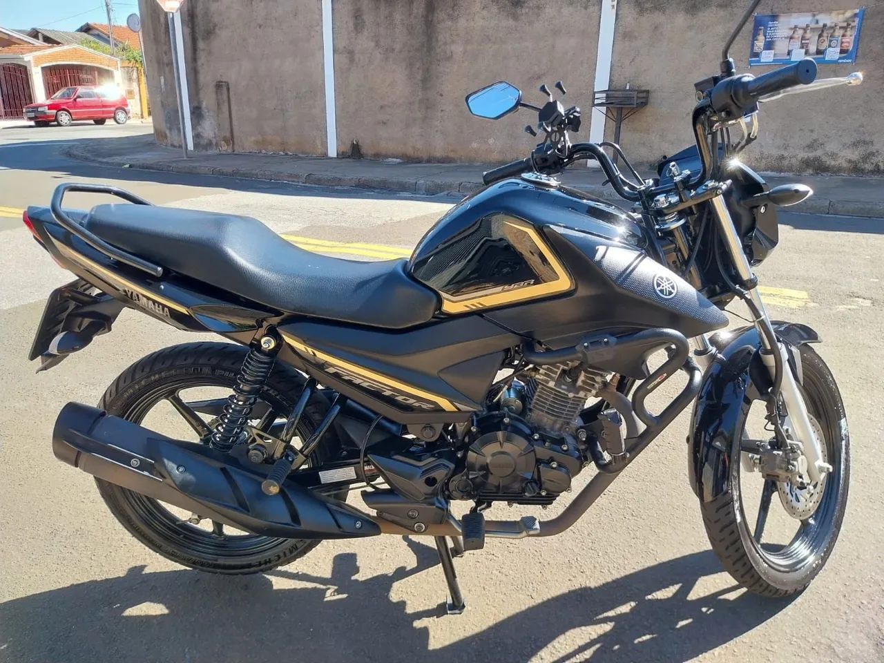 Moto YAMAHA 2024