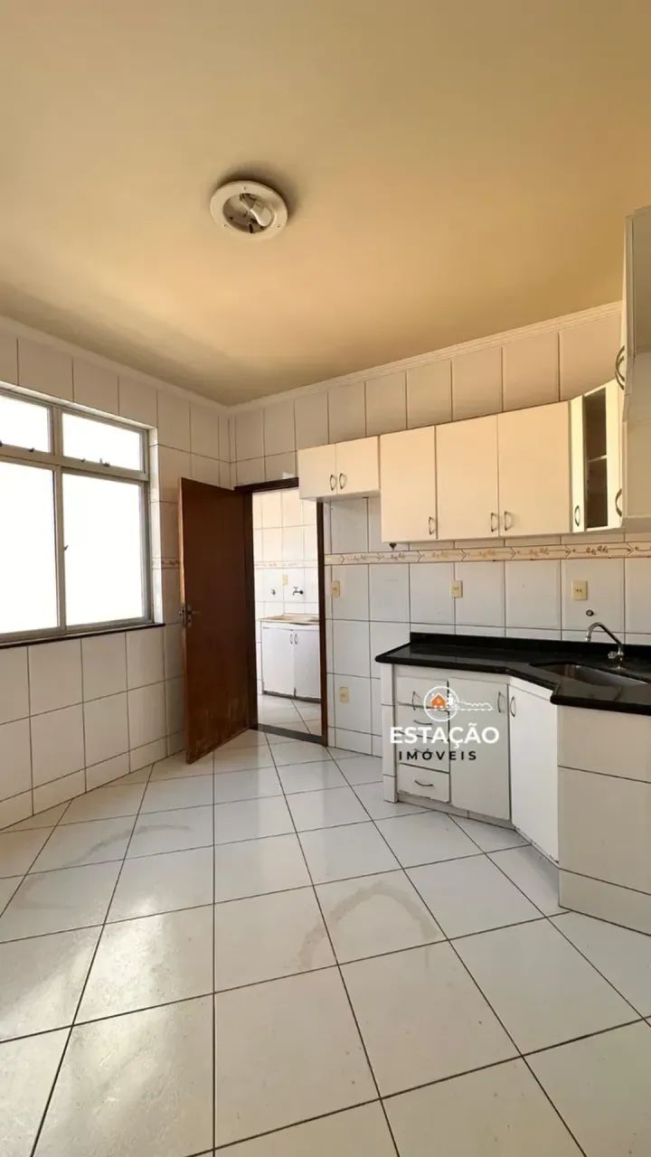 APARTAMENTO À VENDA - BAIRRO VENEZA