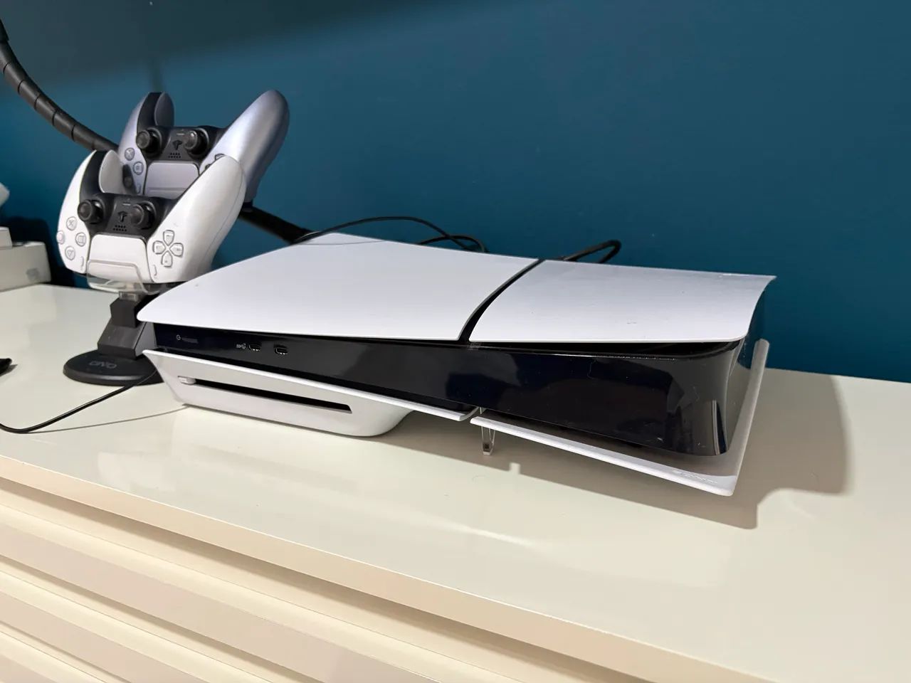 Ps5 completo novíssimo,  com 2 controles e jogos  - Foto 3