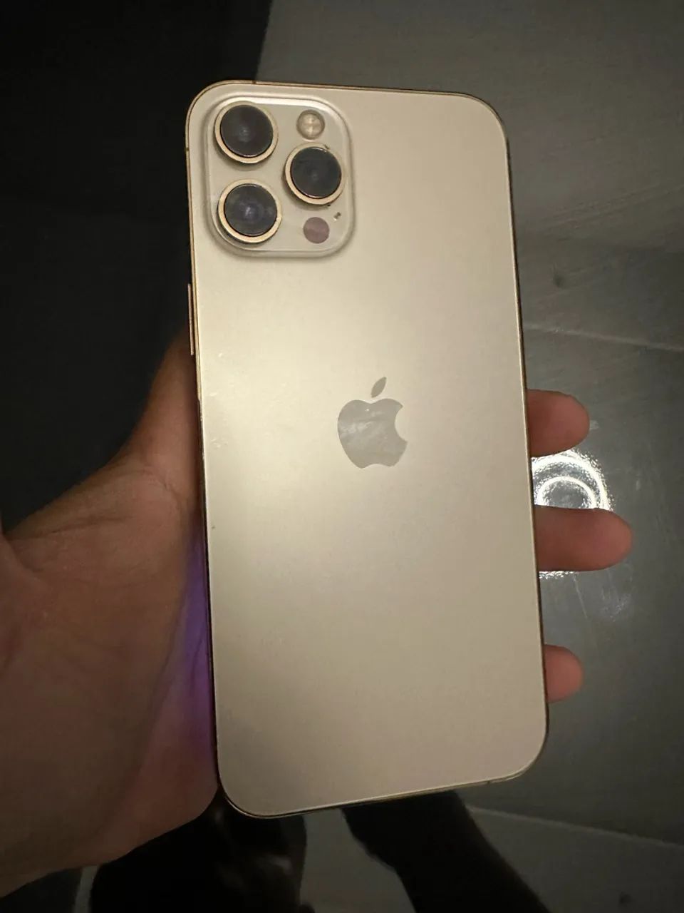 iPhone 12 Pro Max Gold - Foto 3