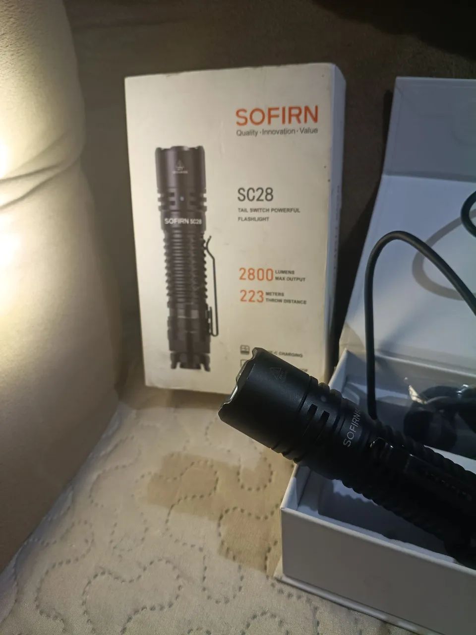 Lanterna Sofirn SC28  - Foto 4