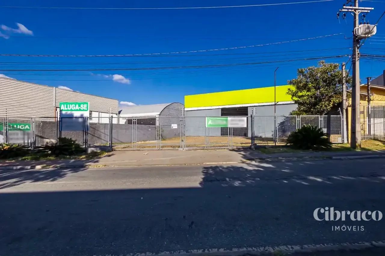 Barracão para alugar no Capão Raso de 700m²