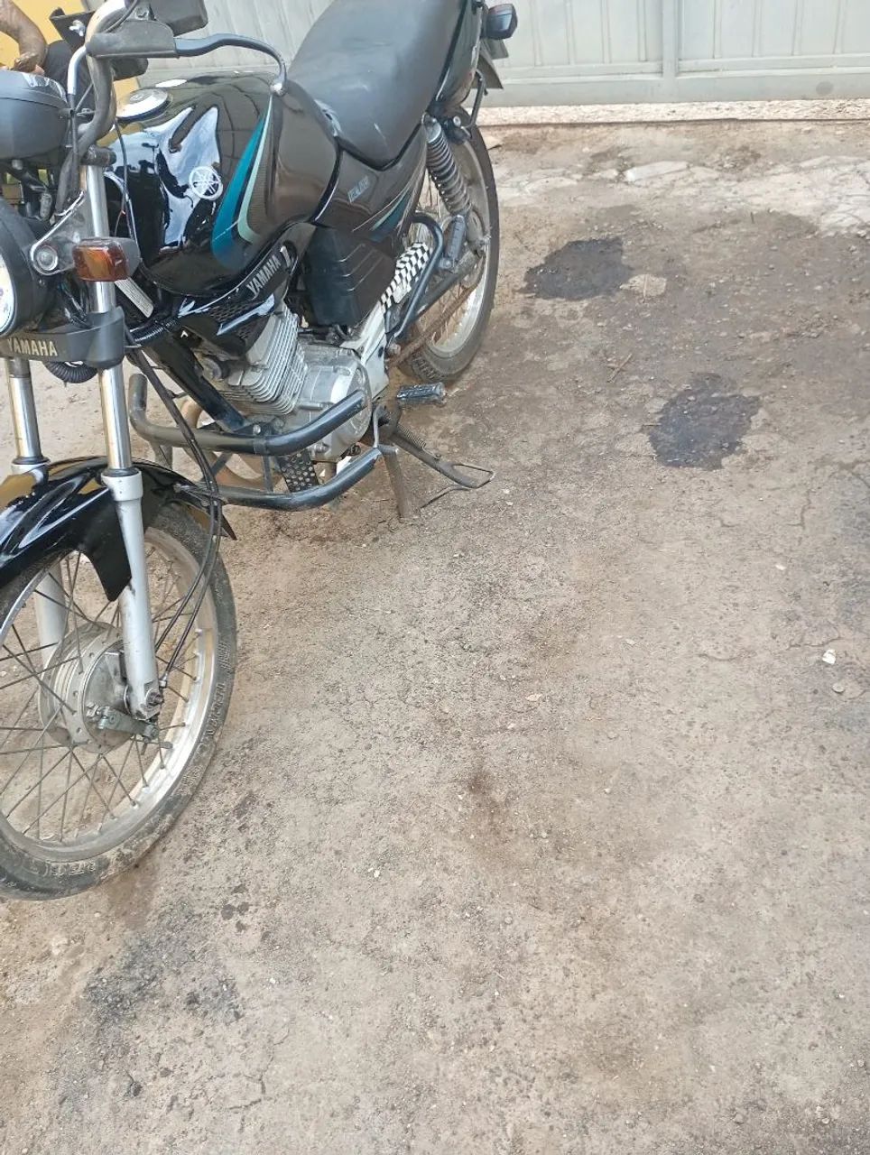 YBR e fan 125  - Foto 4