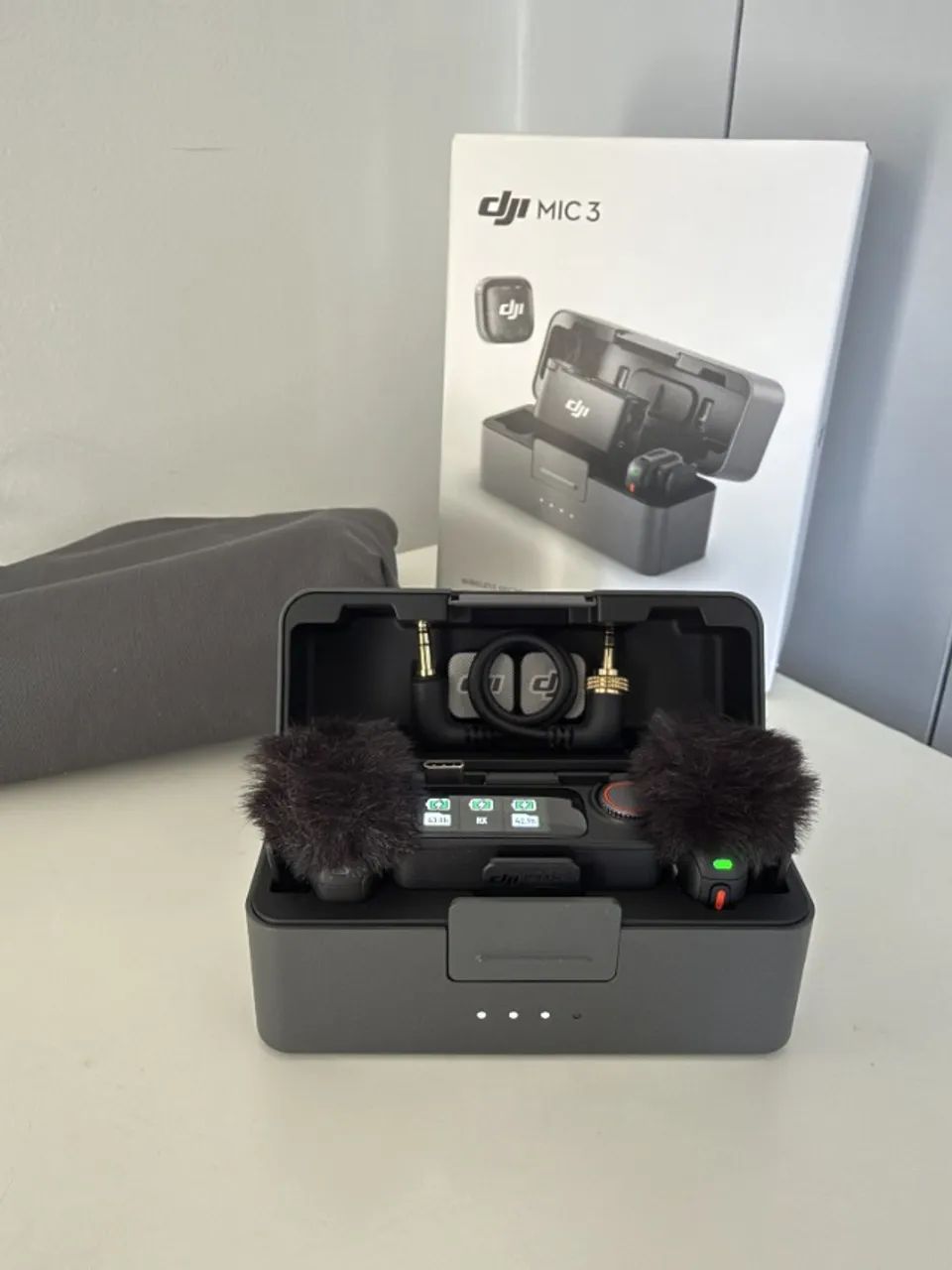 DJI Mic 3 Microfone Sem Fio 2 Transmissores Novo Sem Uso